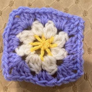 Daisy Granny Square